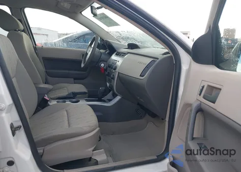 2010 Ford Focus Se z USA, uszkodzony, nr VIN 1FAHP3FN1AW127976